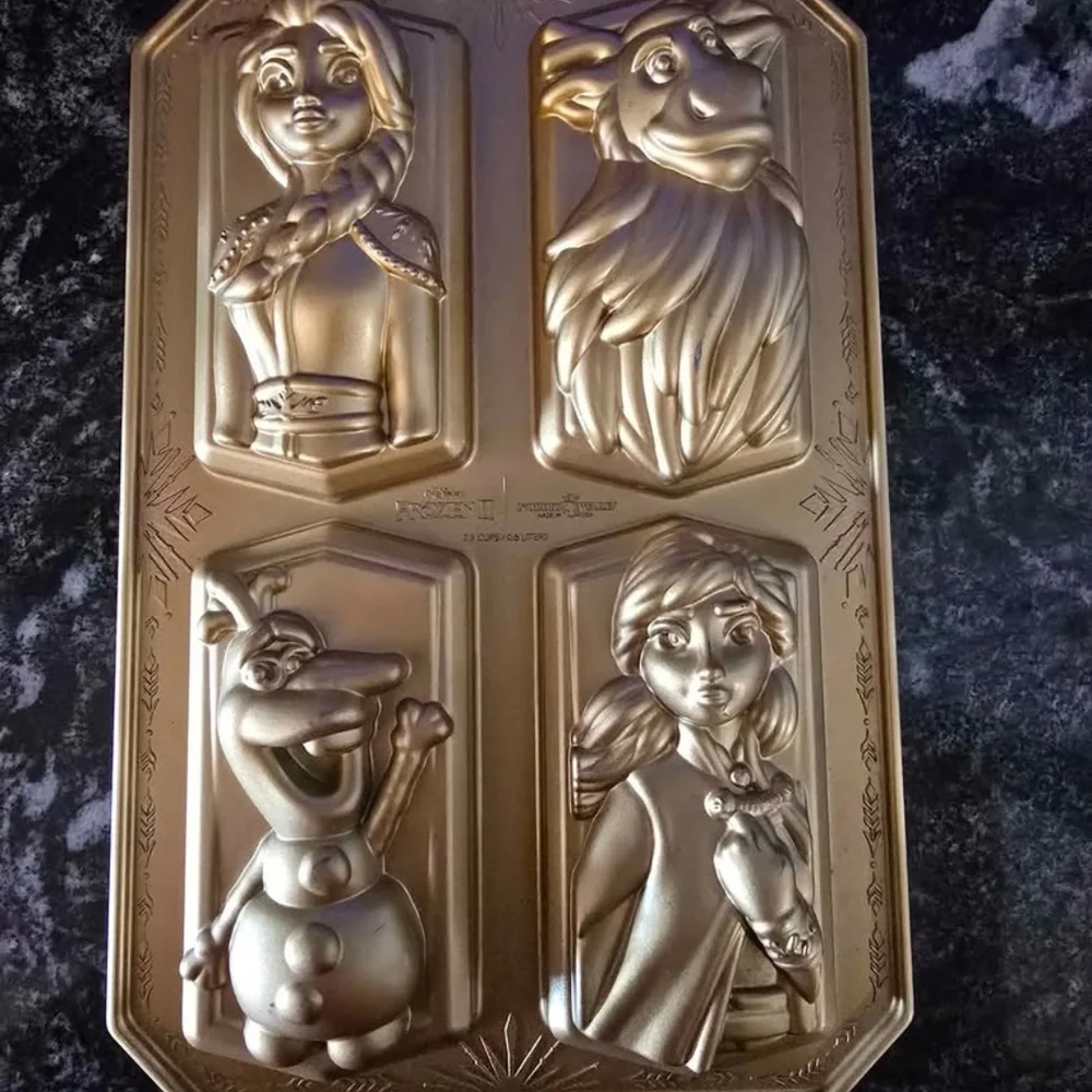 Nordic Ware Gold Bakeware Set